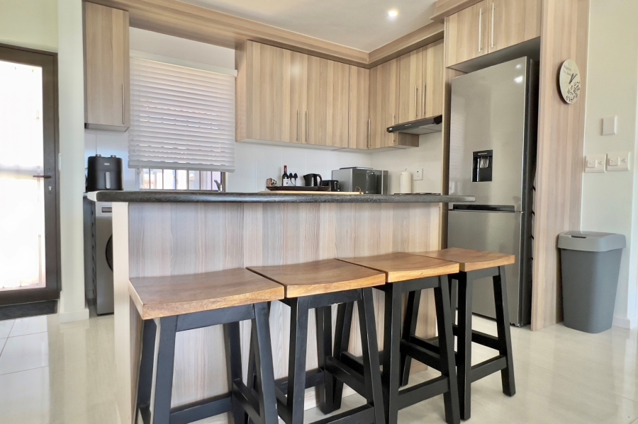 To Let 2 Bedroom Property for Rent in Bloubergstrand Western Cape